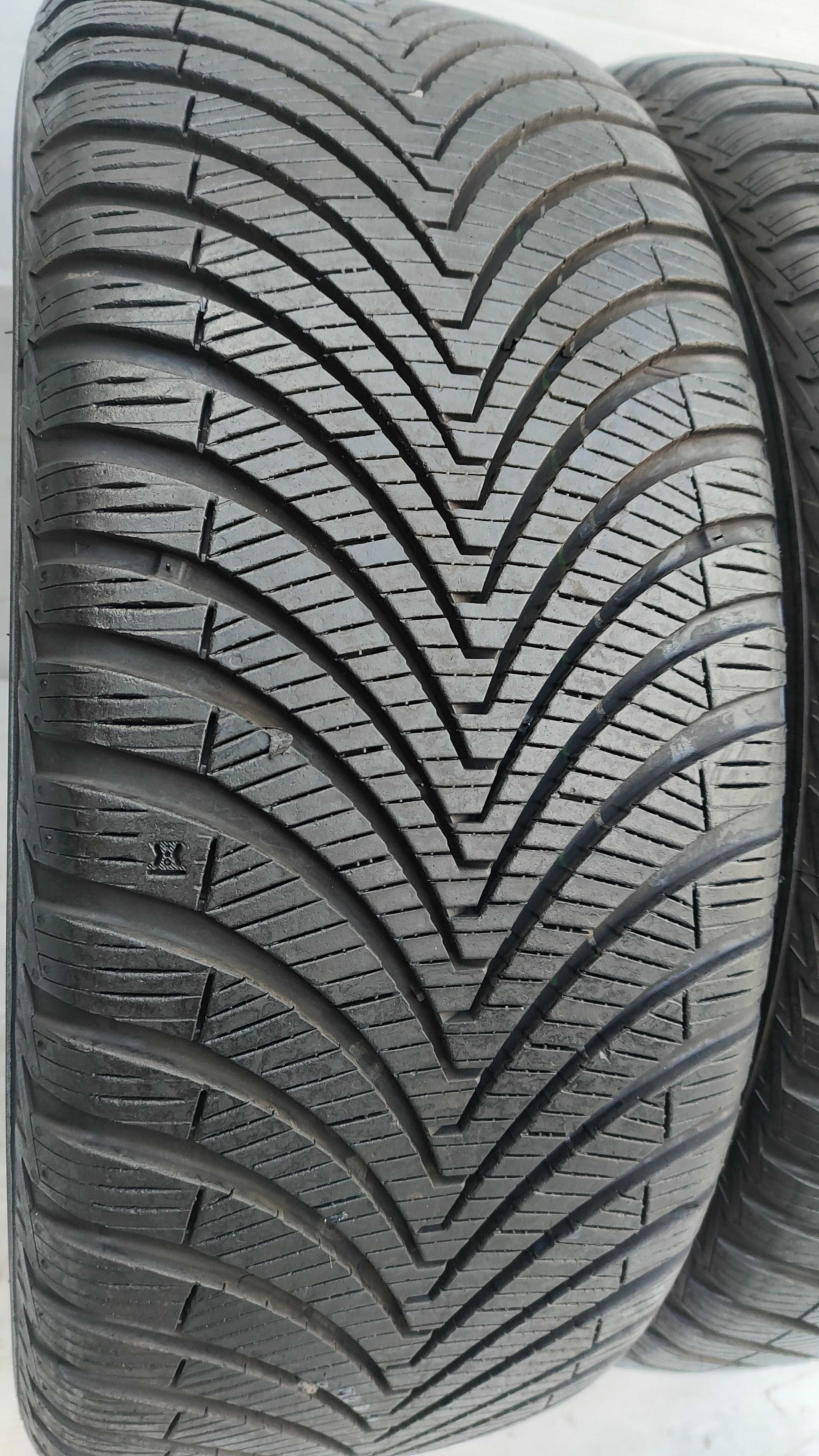 Opony Całoroczne 225/45/18 Kumho 2szt 2021r MB