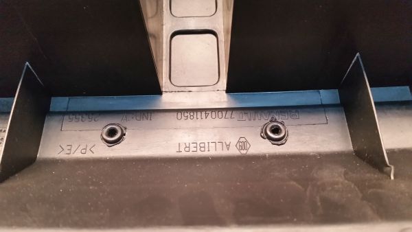 Pára-choques trás RENAULT Laguna I (B56_, 556_)