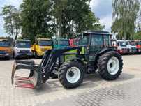 Valtra Valtra 900-4 4x4  1024 Nr ref VALTRA 900-4 4X4 CIĄGNIK ROLNICZY 2002 r Z NIEMIEC