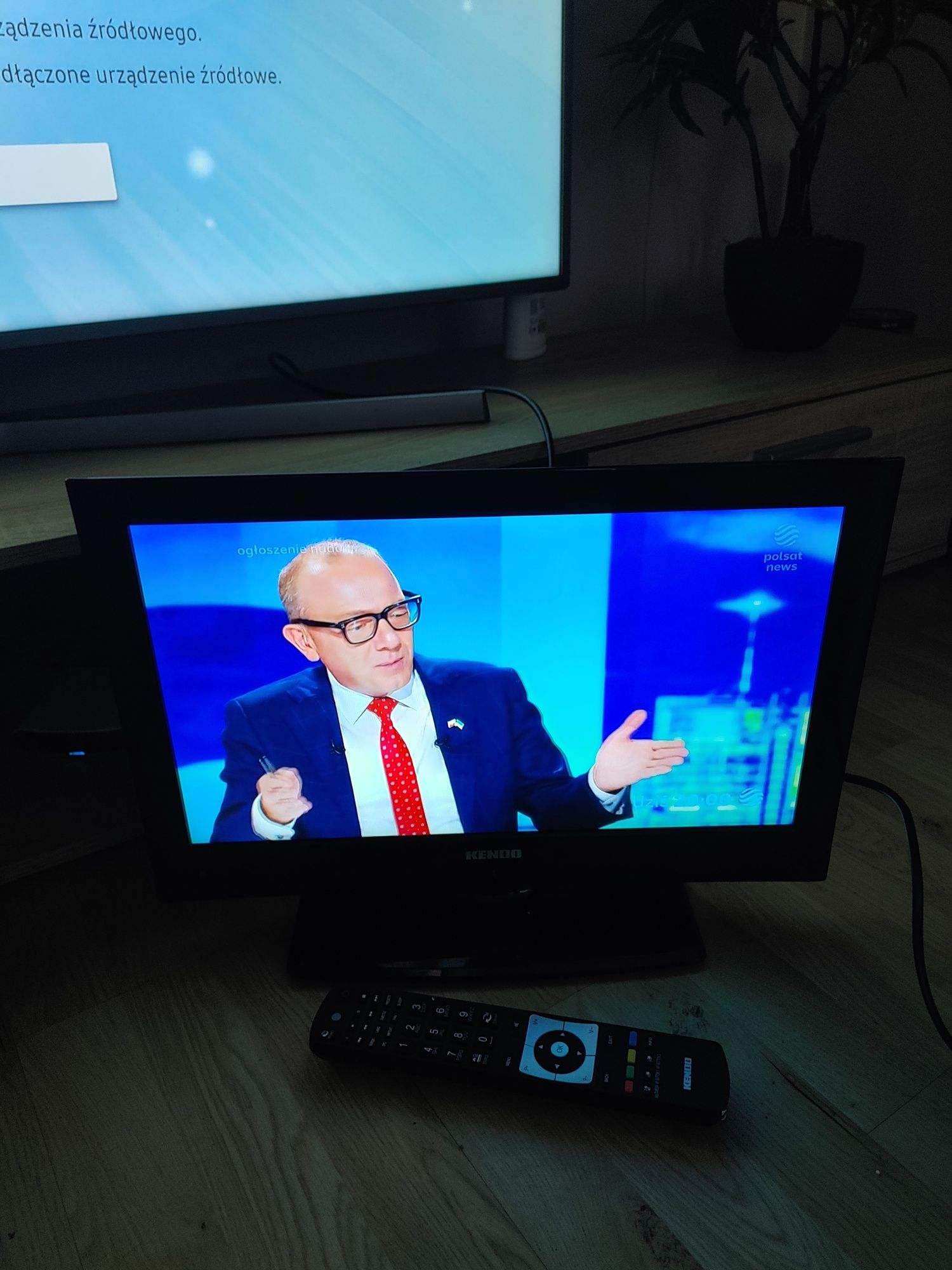 Tv  19 cali led wbudowane dvbt do zakładu karnego