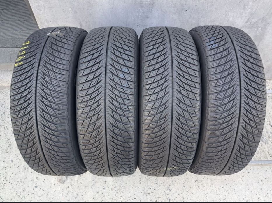 Зимні шини. R17 235/65 Michelin Pilot Alpin 5 suv