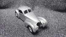 Модель Bugatti Atlantic (1936) масштаб 1:24 Bburago
