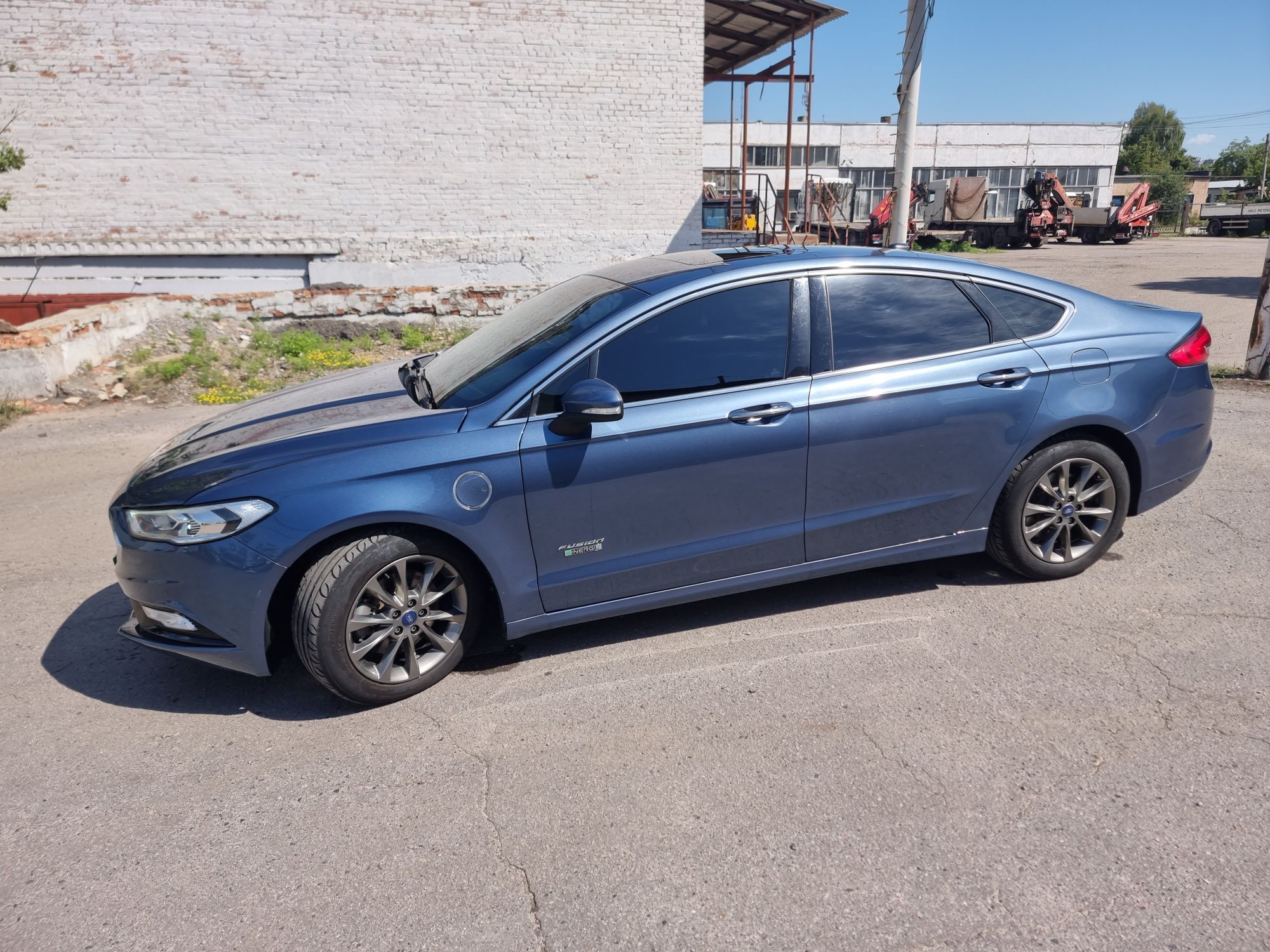 Ford Fuison Plugin hibrid