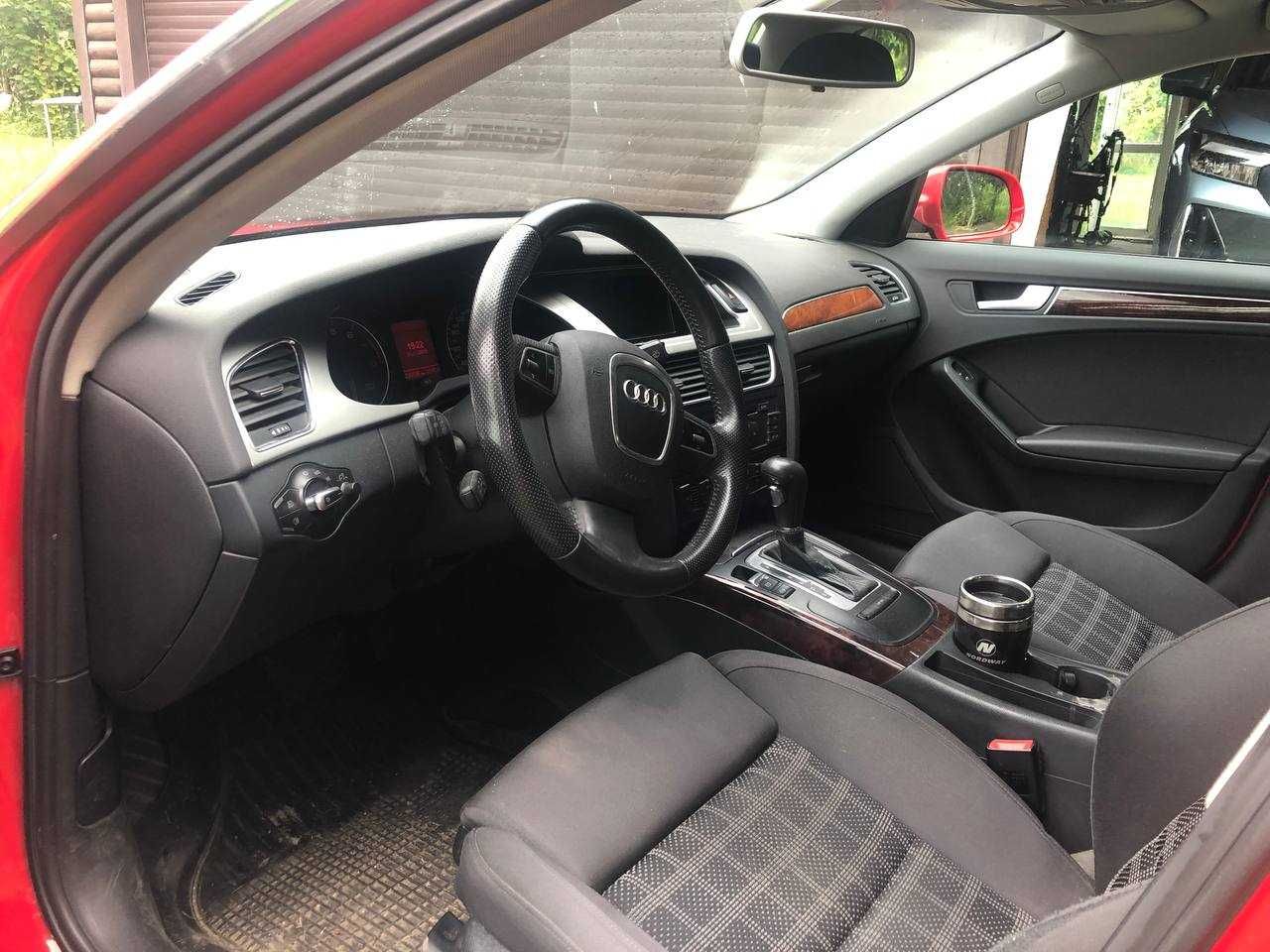 Audi A 4 2009 року