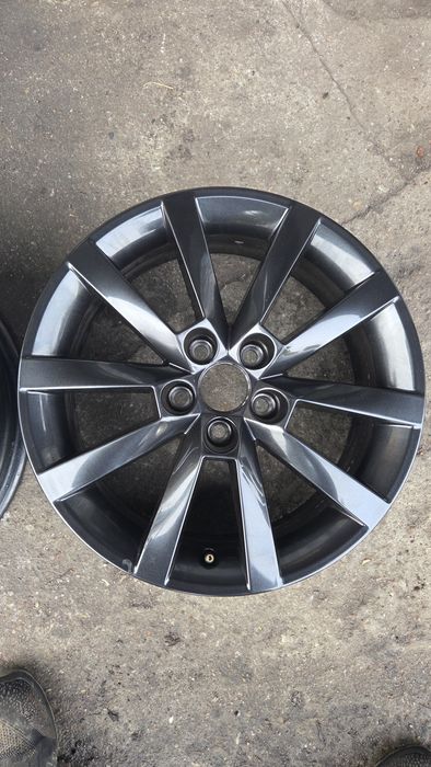 Alufelga 16 Cali Skoda Kamiq Scala czarna