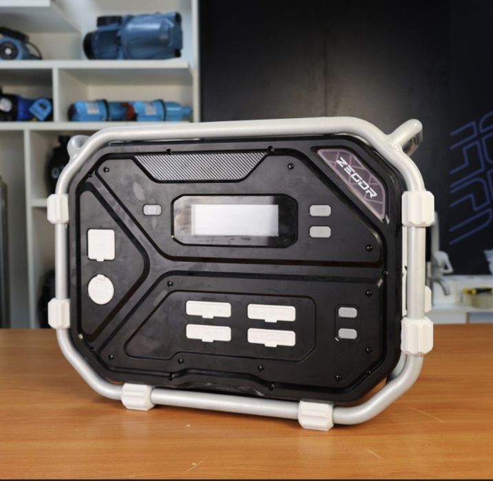 Зарядна станція ZEGOR YC 2400 / 2400 Вт (пікова потужність 4800Вт) / 2