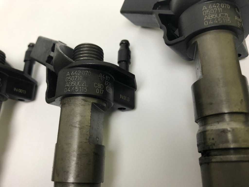 Форсунка 0445115017 MERCEDES JEEP CHRYSLER 3.0 CDI Мерседес