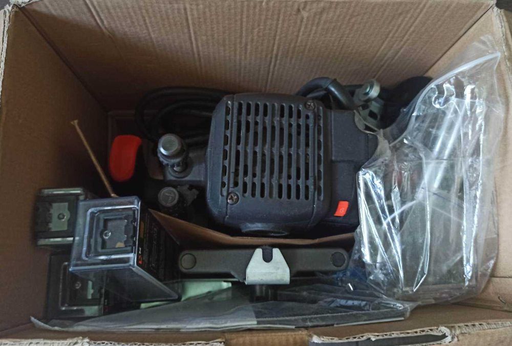 Фрезер Dnipro-M ЕR-210LX