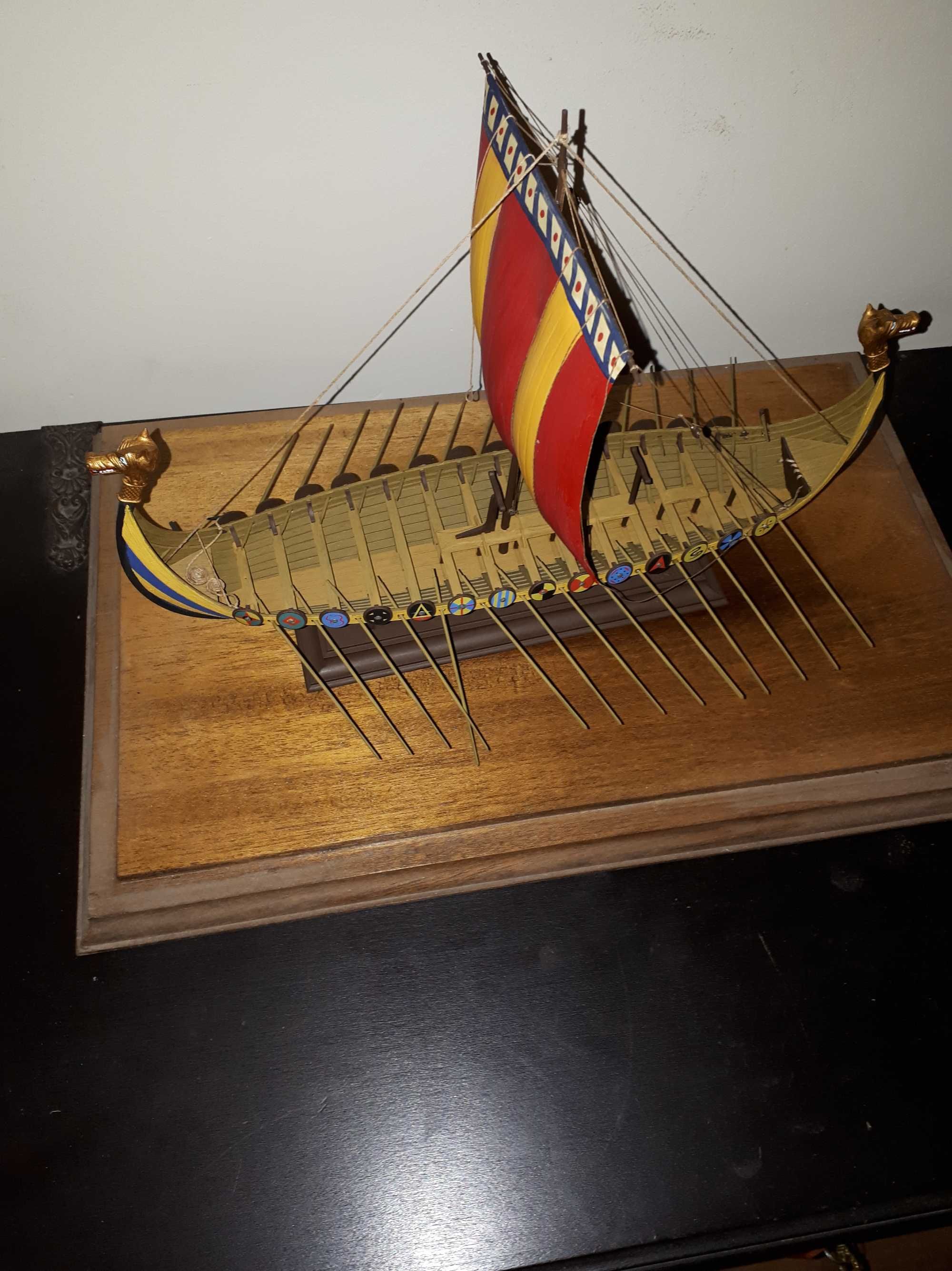 Navio Drakkar viking  Reine Mathilde, escala 1:60