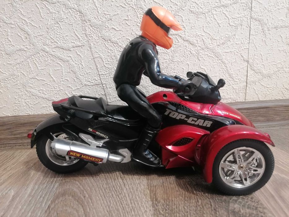 Мотоцикл на радіо керуванні