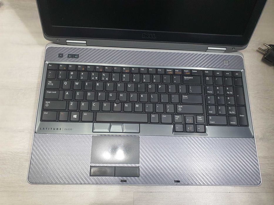 Dell i5, 8GB RAM, 128GB SSD, 15,6HD, DVD WINDOWS 10