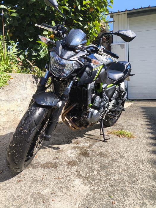 .   KAWASAKI z650.