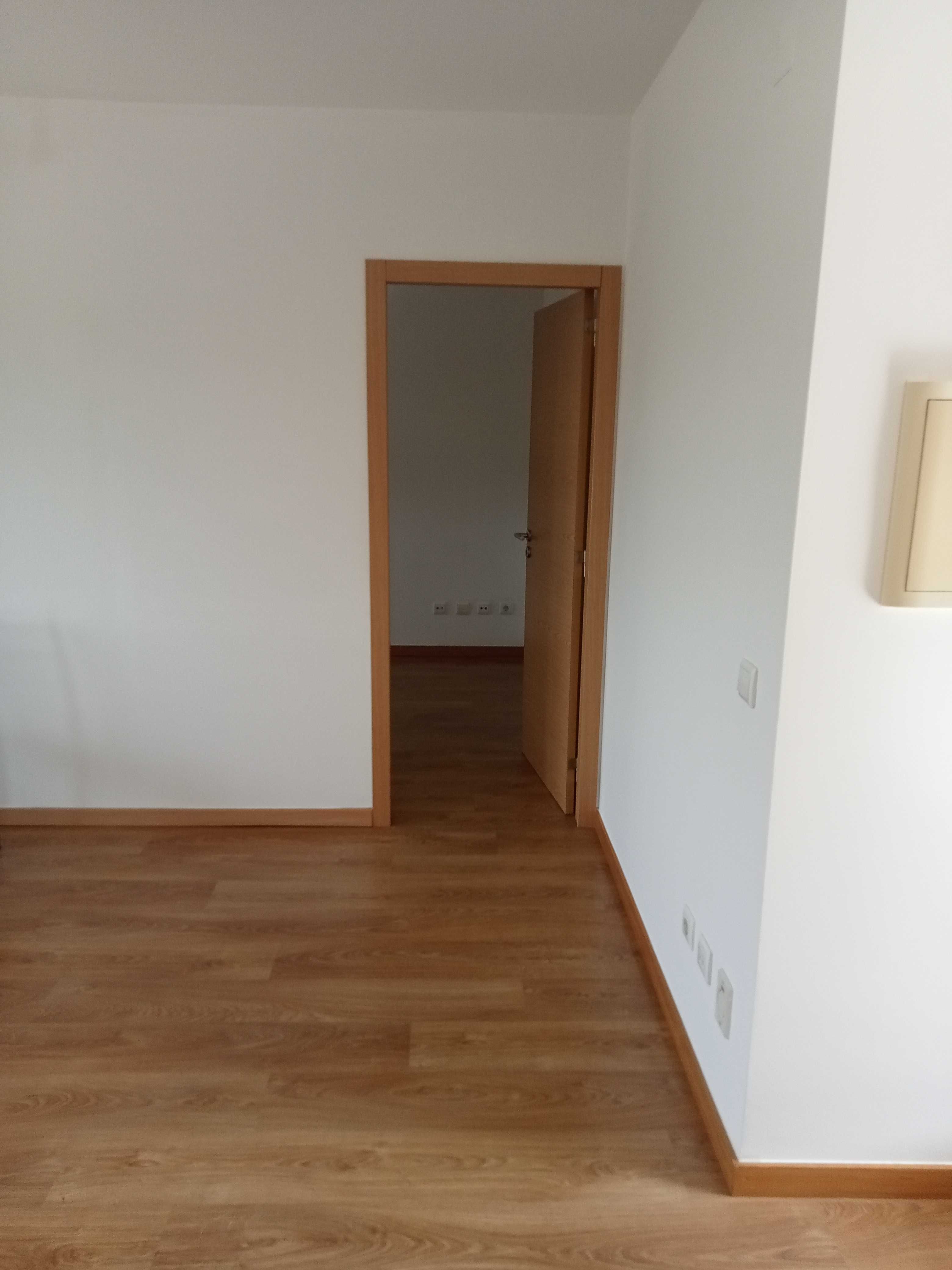 T1 Coimbra com 2 quartos garagem e elevador