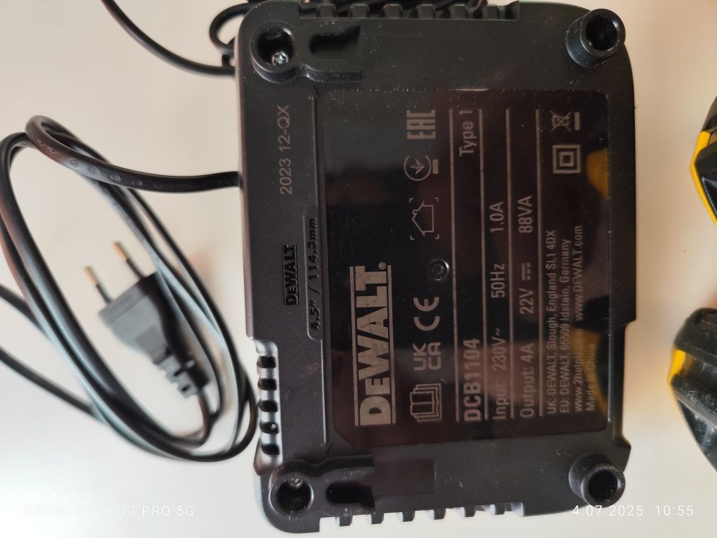 Zestaw dewalt dcb1104, dcb1102, 4x dcb183 2ah