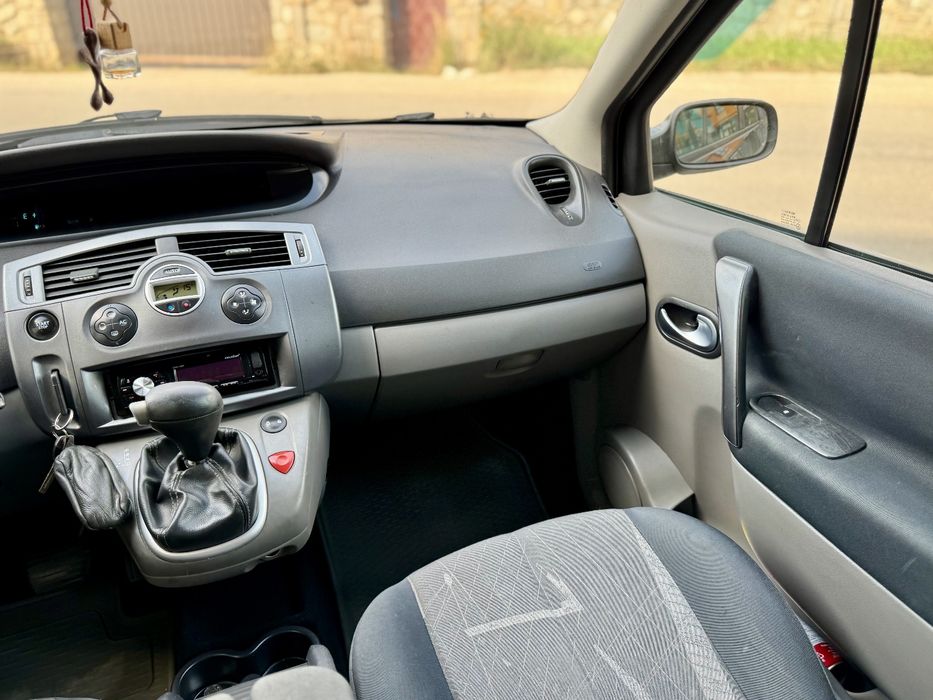 Продам renault scenic 2.0 avtomat