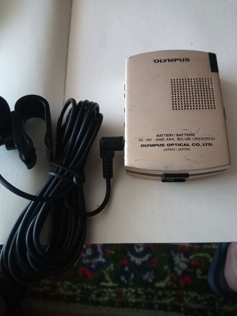 Диктофон Olympus L400