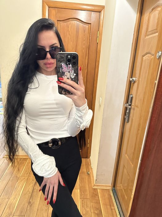 Светр кофта з розами