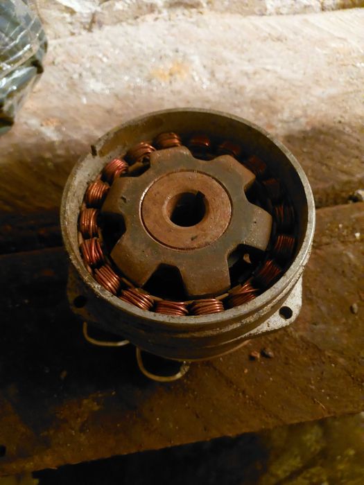 генератор с якорем на 12 v. иж мотоцикл