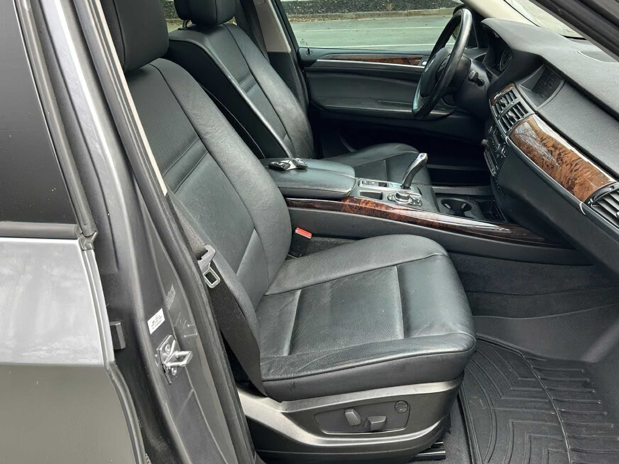 BMW X5       2012