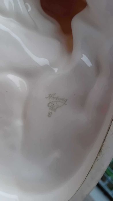 Duza porcelanowa figura HERTWIG JELEŃ W GALOPIE