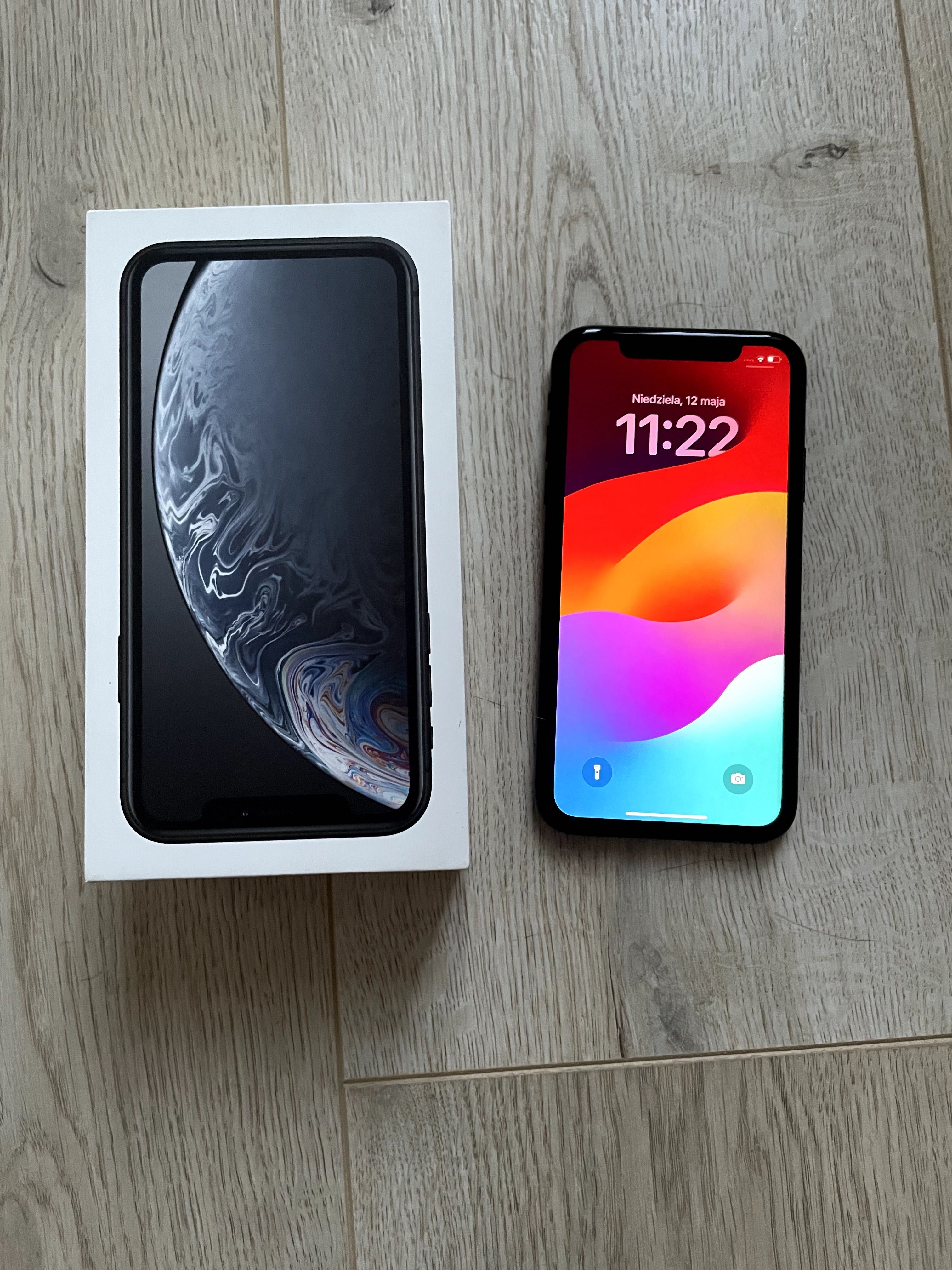 iPhone XR 64GB Czarny w dobrym stanie 83% baterii