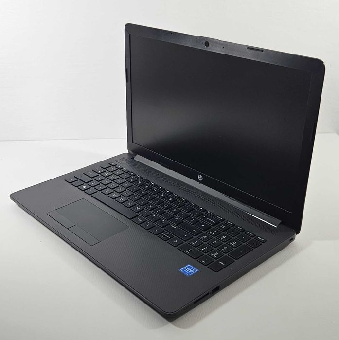 Laptop HP 250 G7 15,6" Celeron/8GB/128GB SSD Nowa BAT Win10 Pro