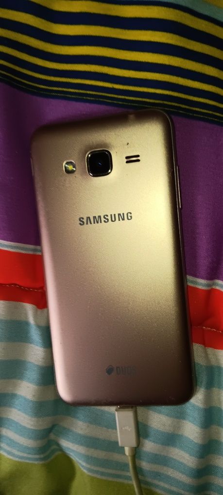 Smartphone Samsung j3