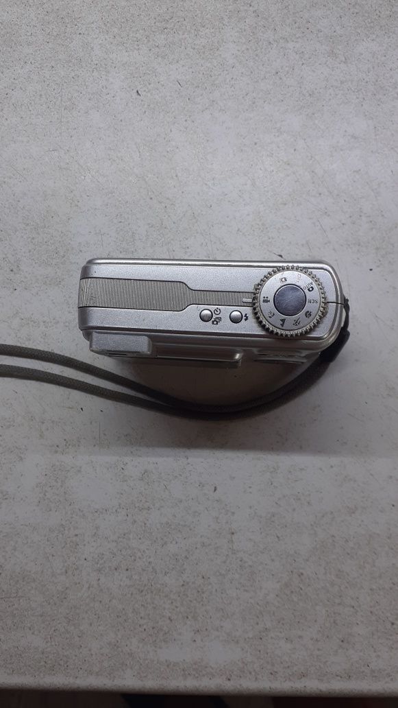 продам цифровик  Kodak Easy Share C300