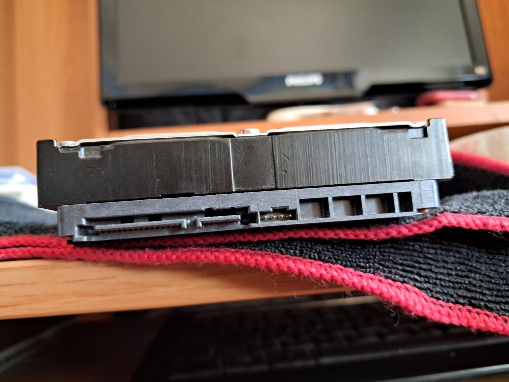 Жесткий диск 1 тб. Seagate Barracuda 7200