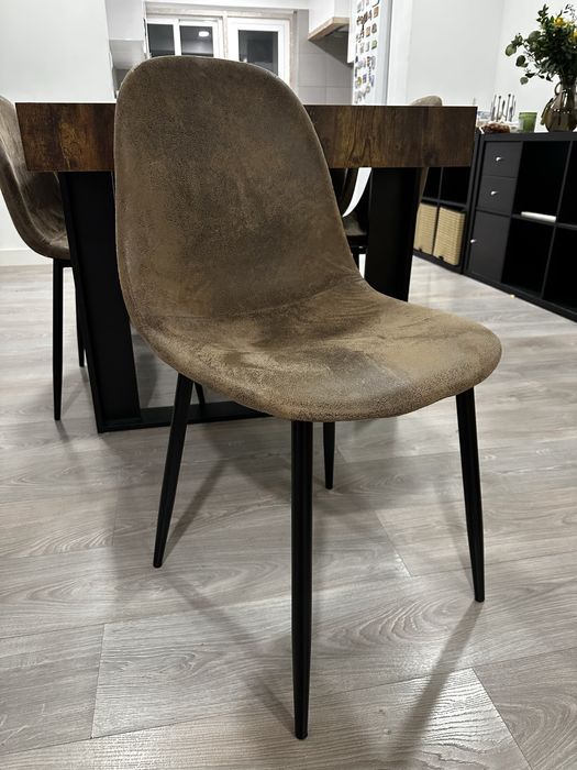 Mesa de Jantar com 6 Cadeiras