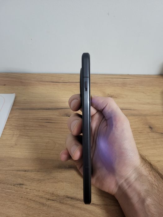 One plus 13 12/256 dystrybucja xkom, stan perfekcyjny + ładowarka 100w