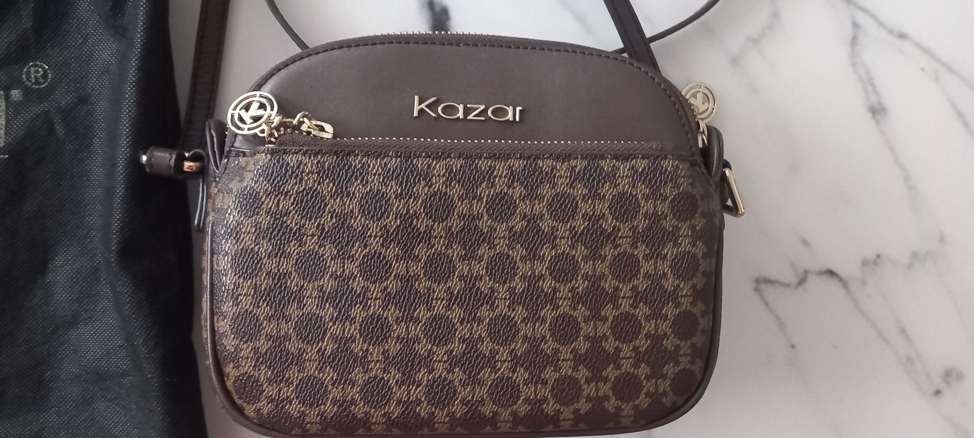 Torba torebka listonoszka kazar monogram wzory brązowa mała jak nowa