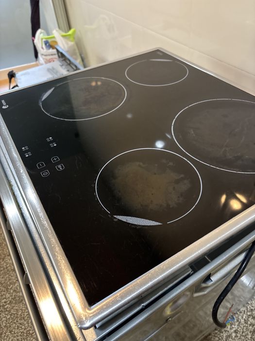 Forno e Placa Vitrocerâmica Fagor