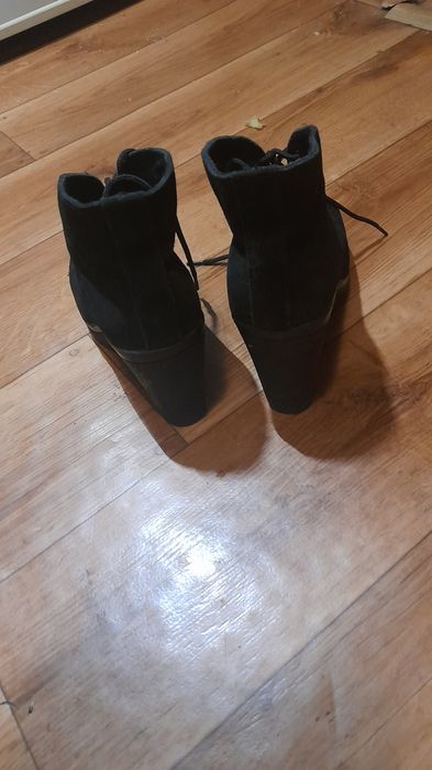 Димисизонные замшивые ботиночки