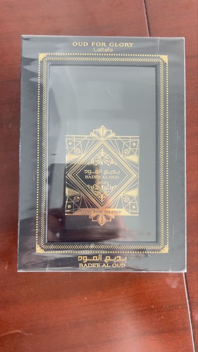 Lattafa Oud For Glory Bade'e homem