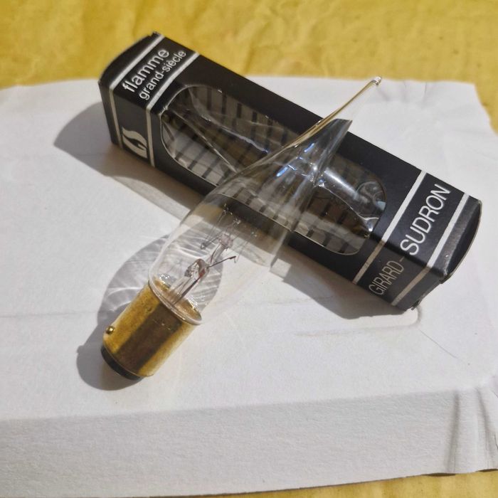 Girard Sudron żarówka dekoracyjna flamme grand siècle 240V 15W BA15d