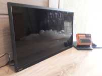 Telewizor Toshiba 32 cale(pilot,nóżka) + dekoder dvb-T2 z pilotem