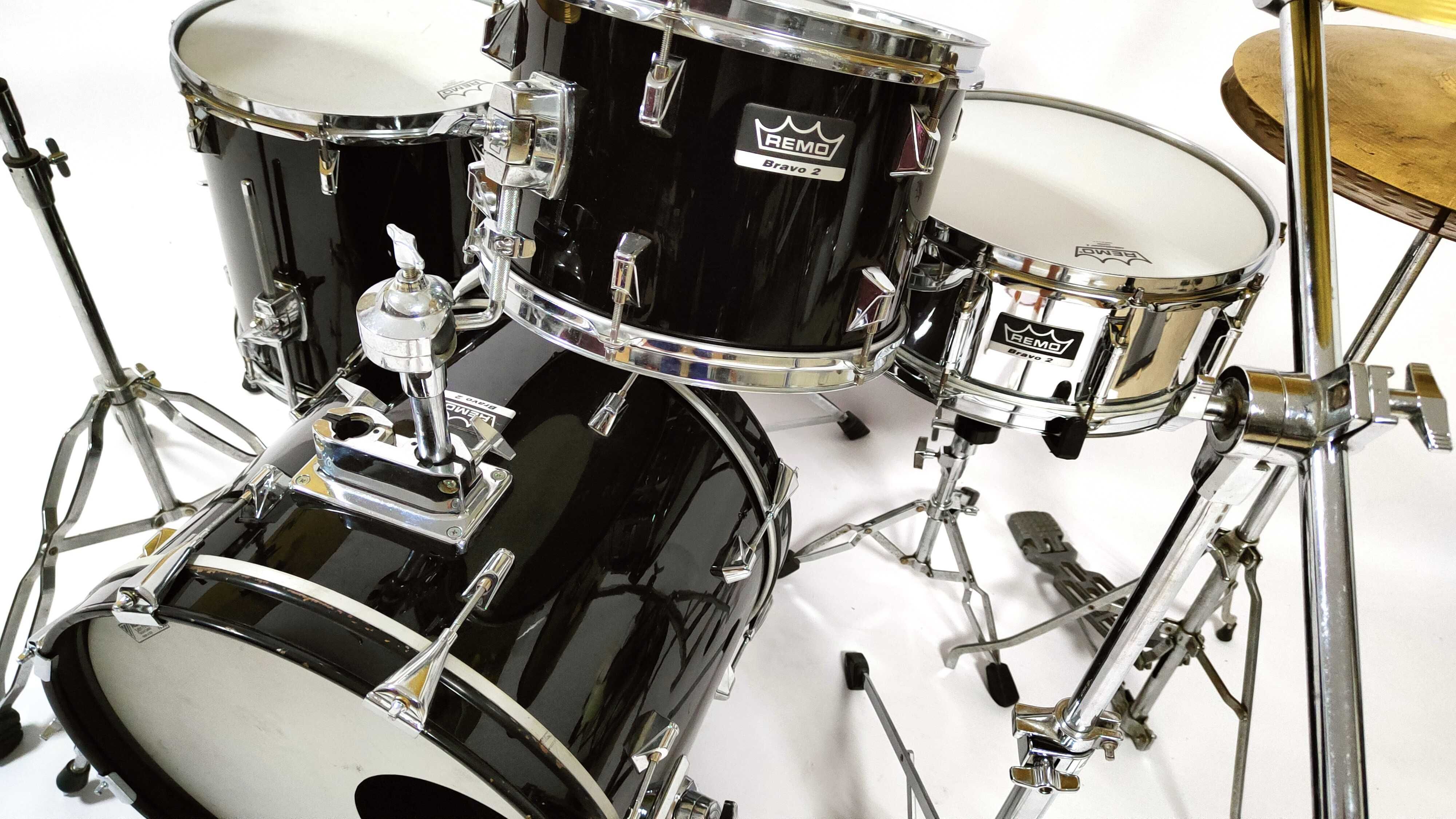 Perkusja Remo Bravo 2 - Kompletny zestaw - 18,12,14,14"