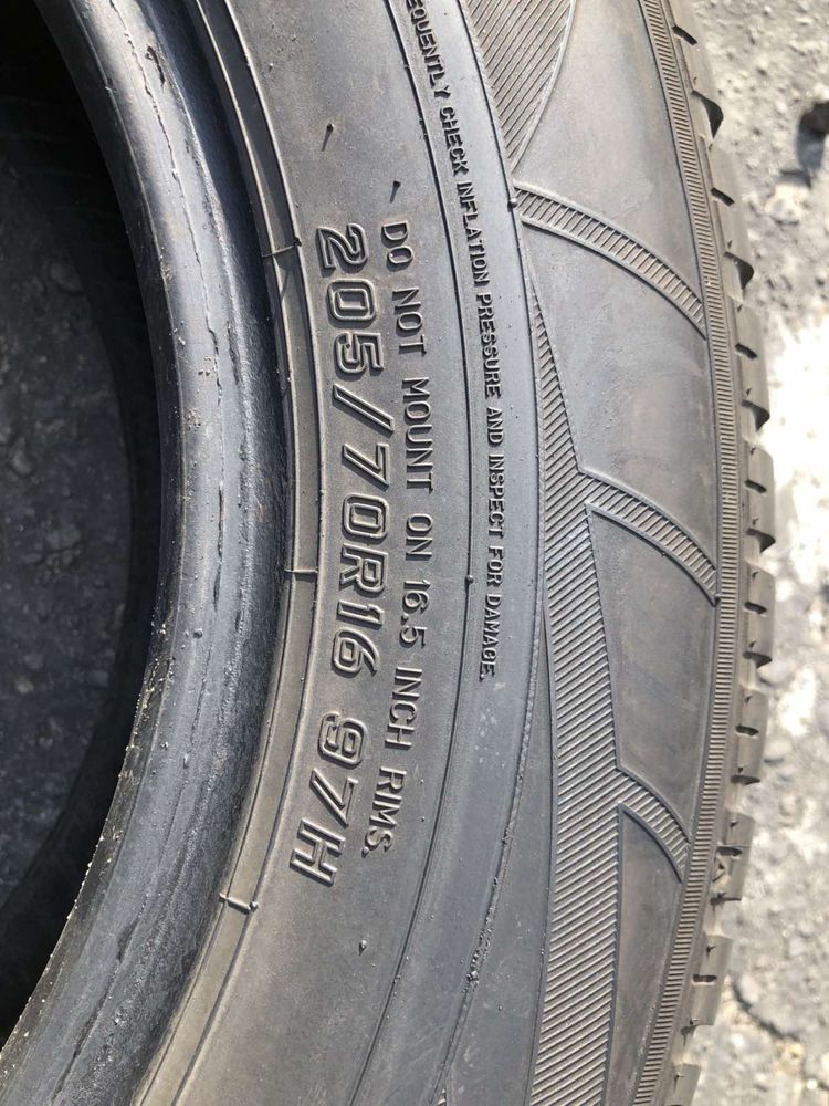 Шини 205/70 R16 Falken зима 2022 рік 5,5 мм