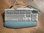 OKAZJA!!! Klawiatura Logitech + gratis