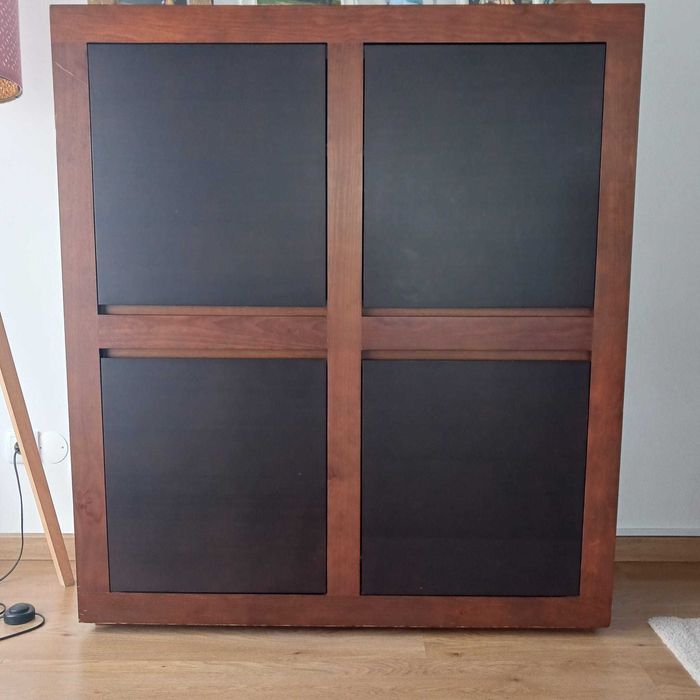 Mobília de sala de jantar completa