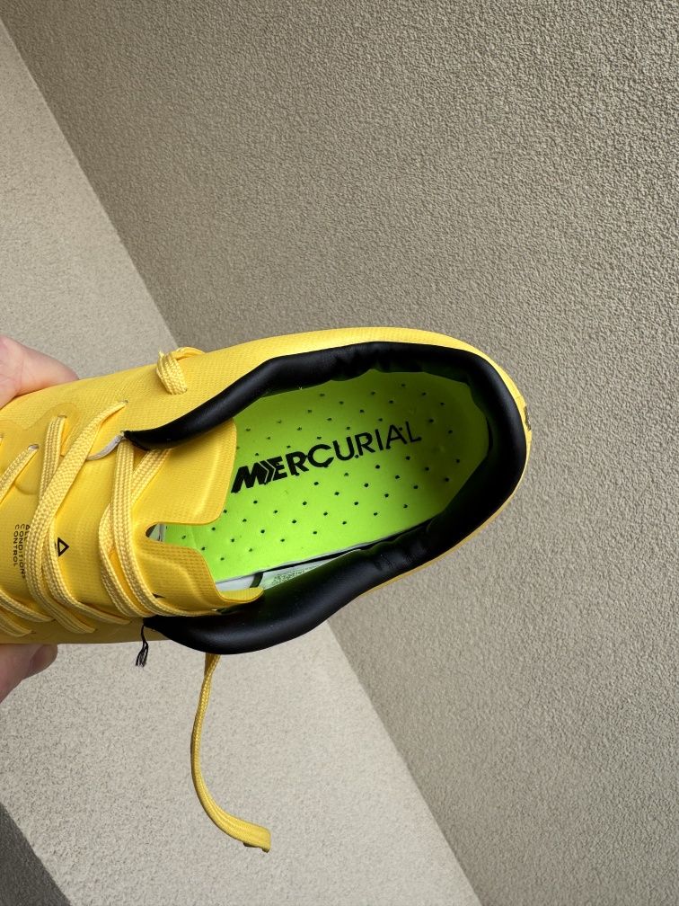 Бутси Nike Mercurial Vapor X 43 р