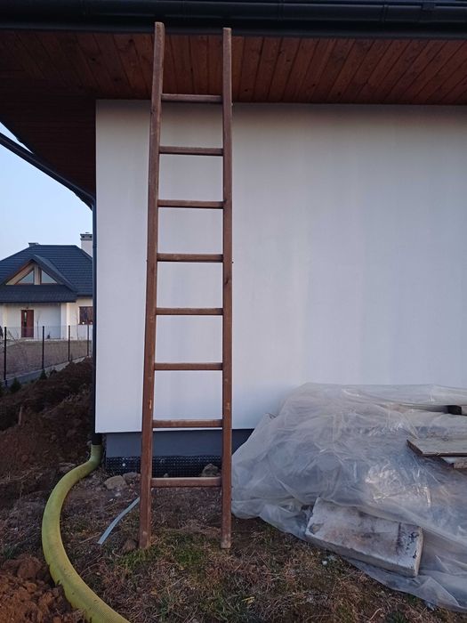 Drabina drewniana przystawna