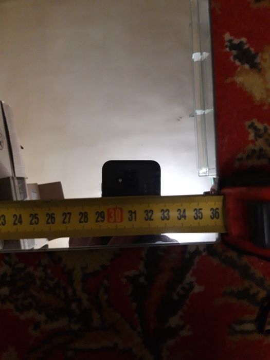 Зеркало с совецкой мебели.