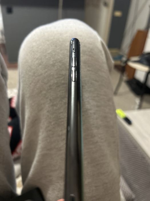 Iphone 11 pro 64gb чудовий стан