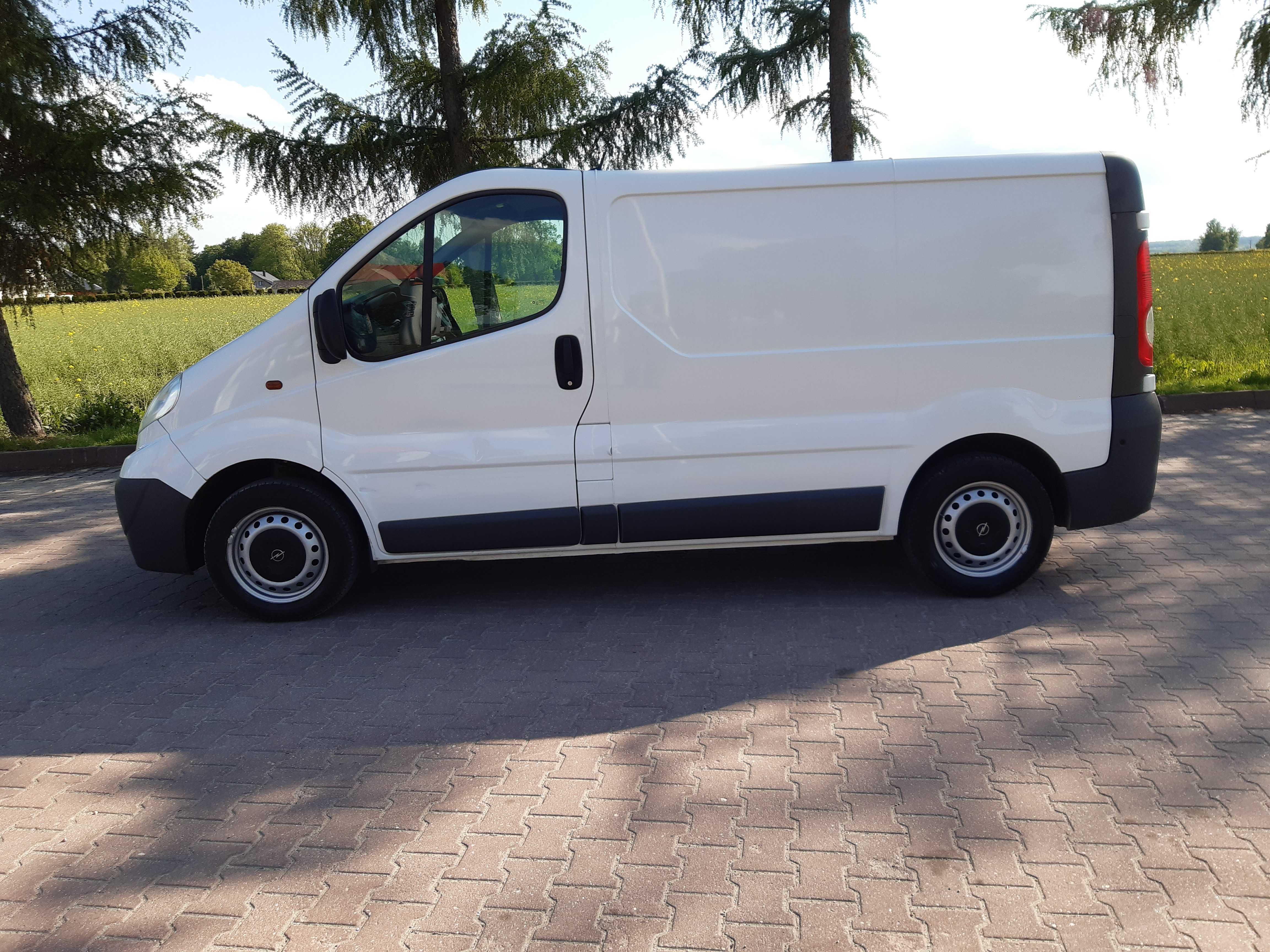 Opel Vivaro 2,0 CDTI 2012 Klima zadbany potw. przebieg cały oryginał
