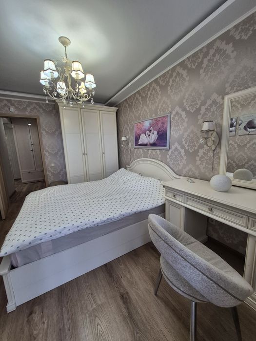 Продам велику трикімнатну квартиру- VIP, центр, Набережна, пляж. FINK