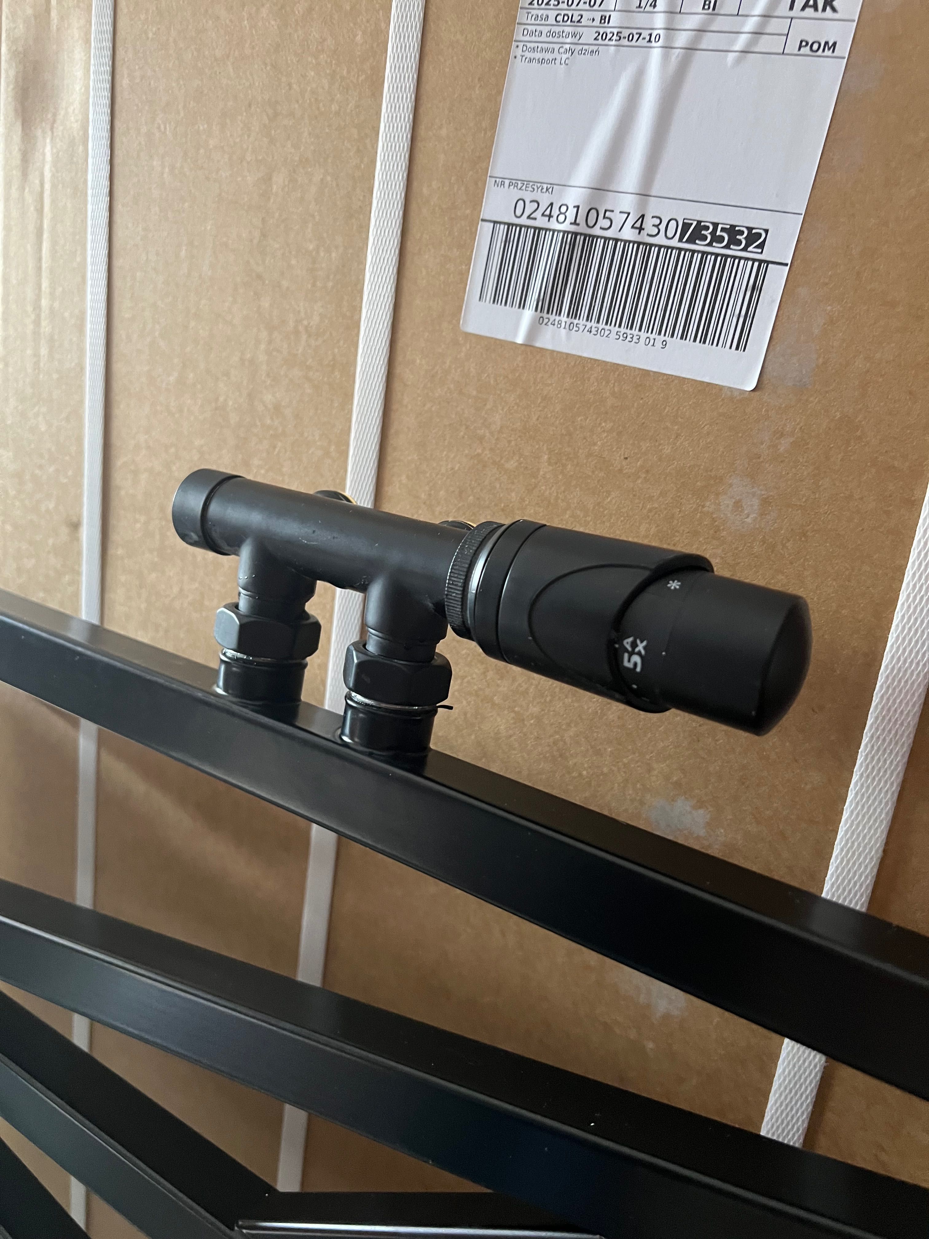 Grzejnik łazienkowy instal projekt 50x120  +zestaw termostatyczny