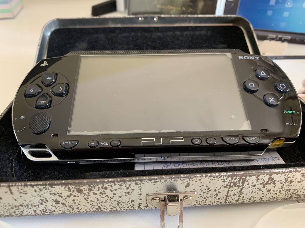 Psp + jogos e acessórios