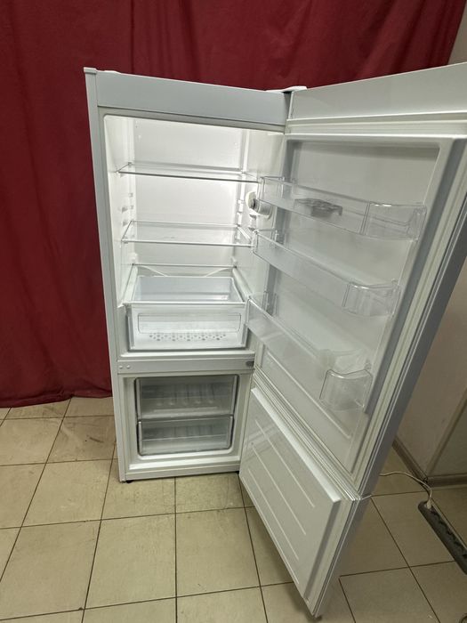 Хололильник Indesit B 15 SBW